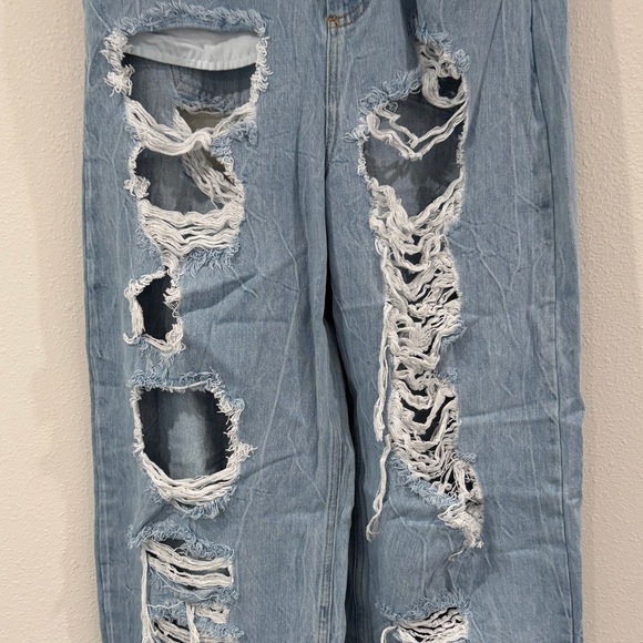 ASOS Distressed Light Blue Jeans - Picture 5 of 6